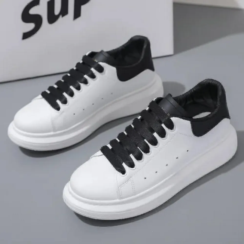 Premium quality stylish and fashionable sneakers for men(S-36)-image